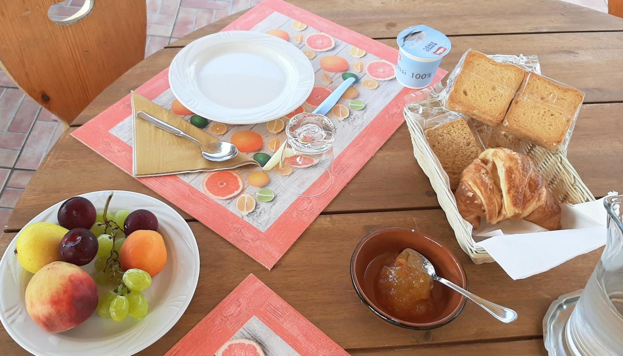 Casale Battaglini Bed & Breakfast Castelnuovo Cilento Exterior foto